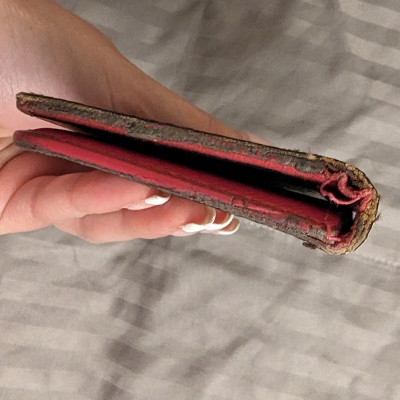 LV MONO PHONECASE - Picture 9 of 11